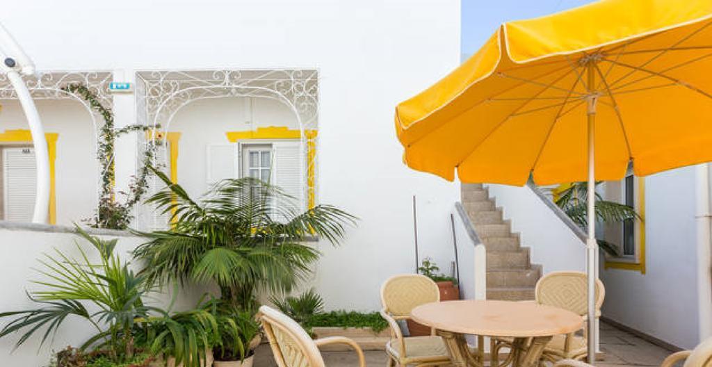 Residencial Miramar Hotel Quarteira Eksteriør billede