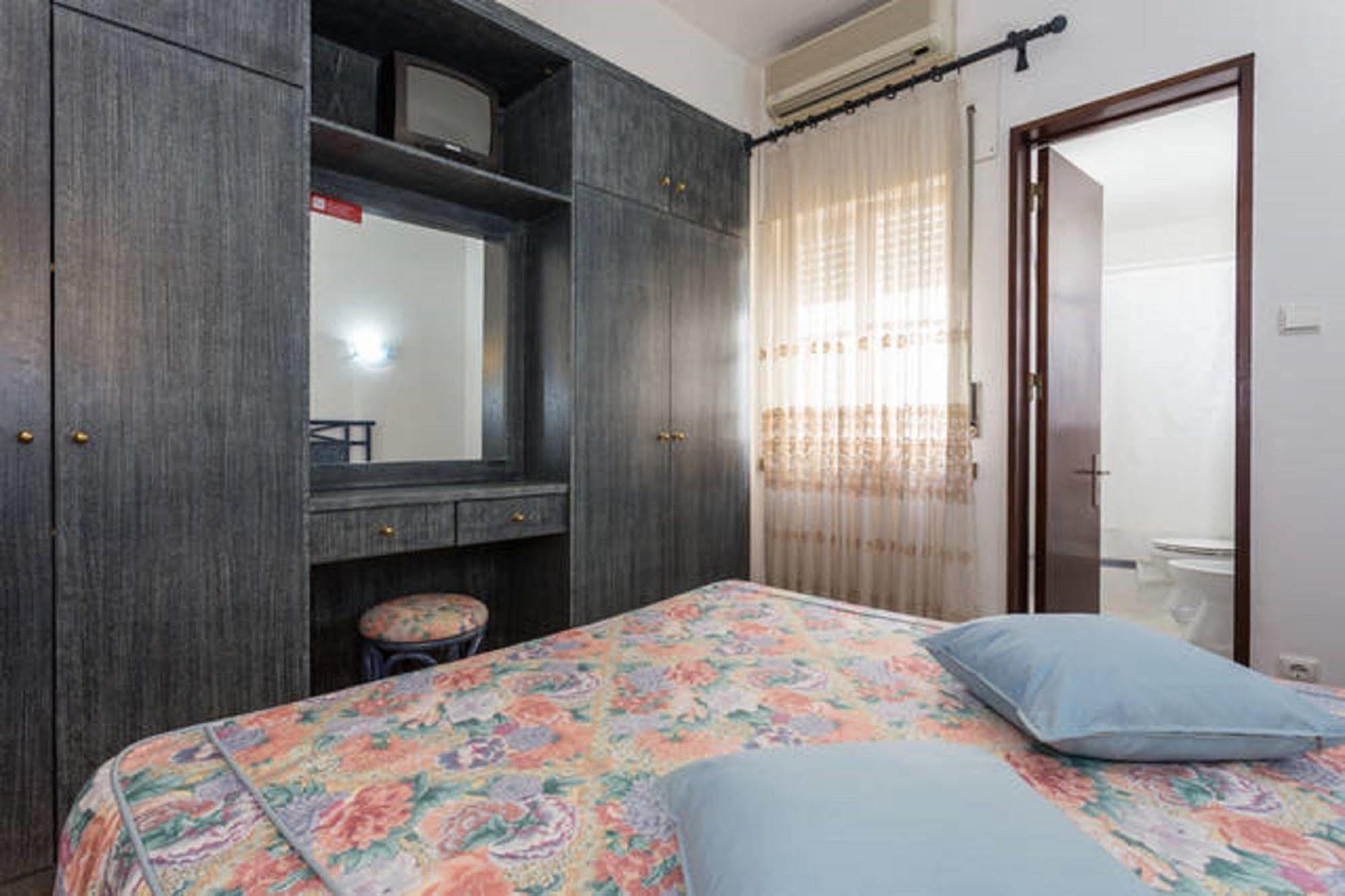Residencial Miramar Hotel Quarteira Eksteriør billede