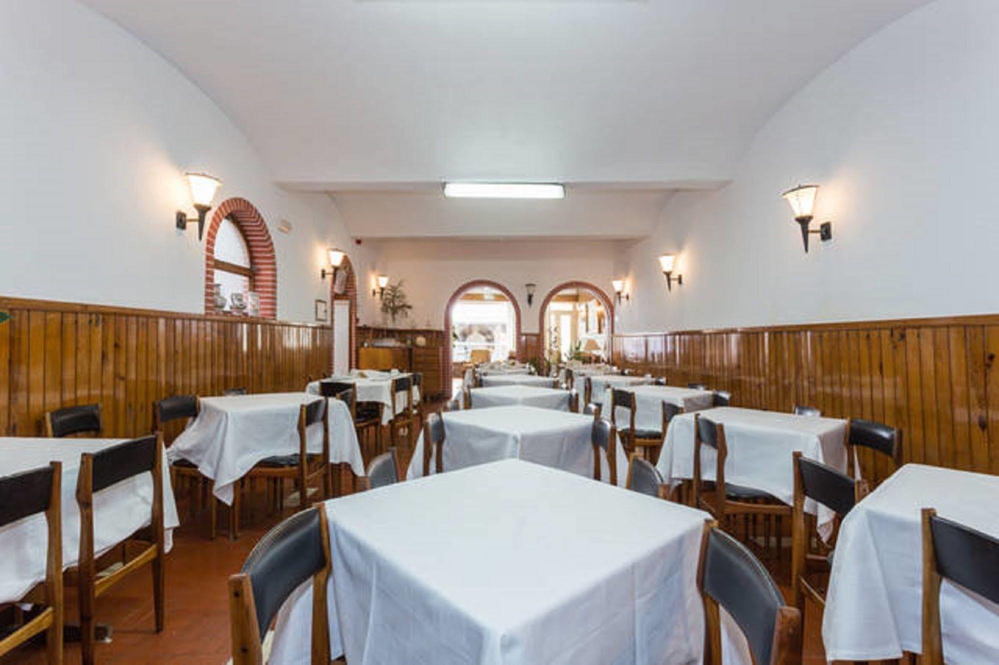 Residencial Miramar Hotel Quarteira Eksteriør billede